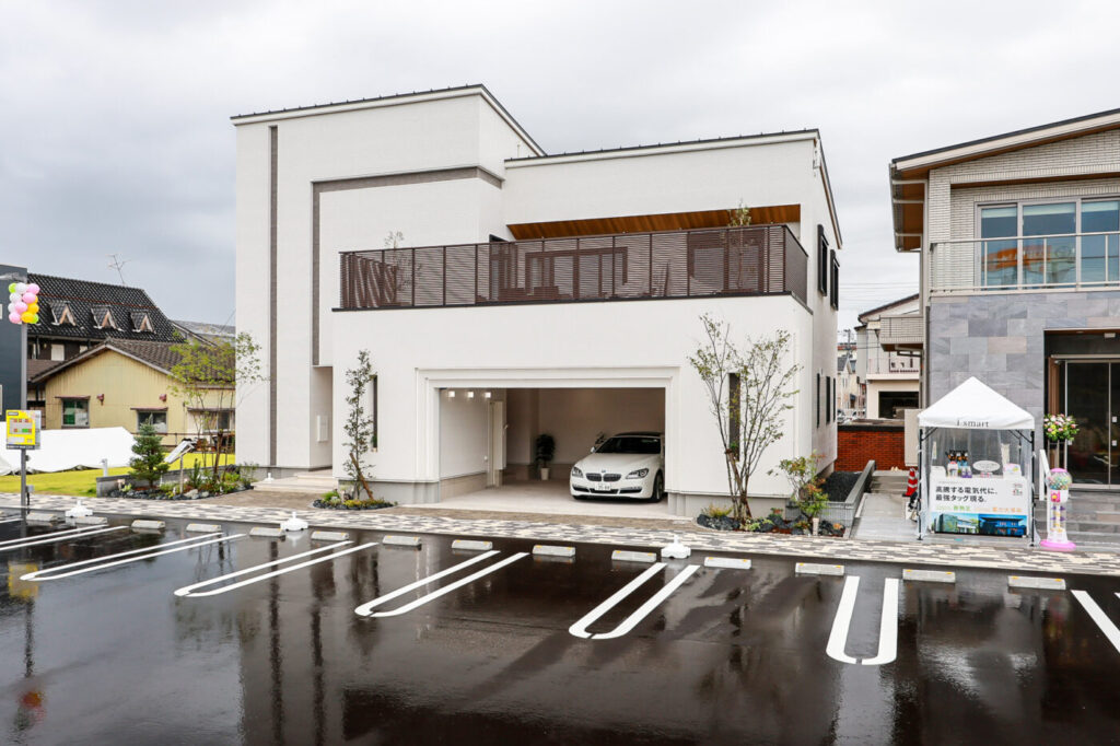 新潟桜木展示場 外観