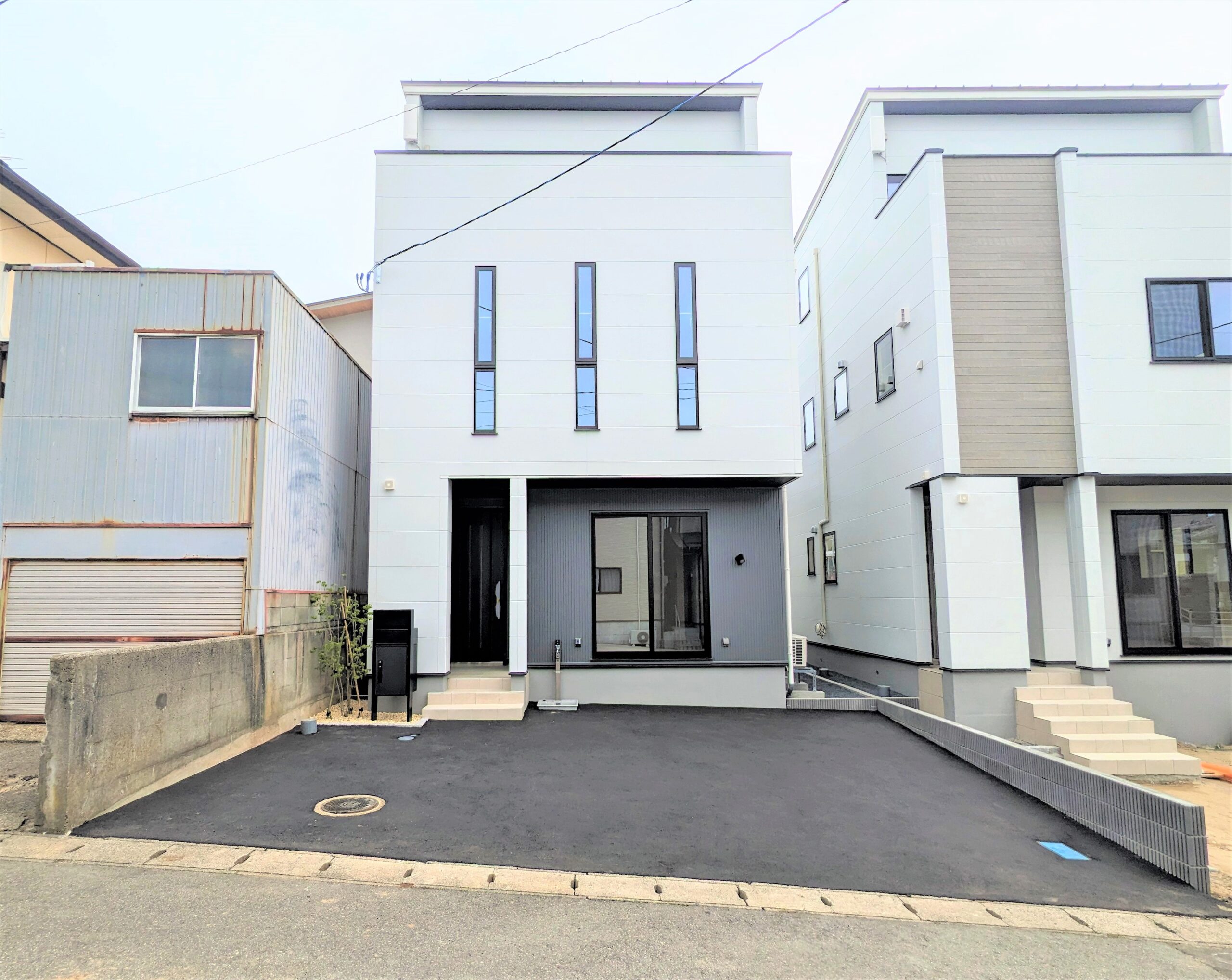 西区小針南台ⅡA棟 / 小針駅まで徒歩2分！！★3階建ての見晴らし良好の良質住宅★のイメージ画像