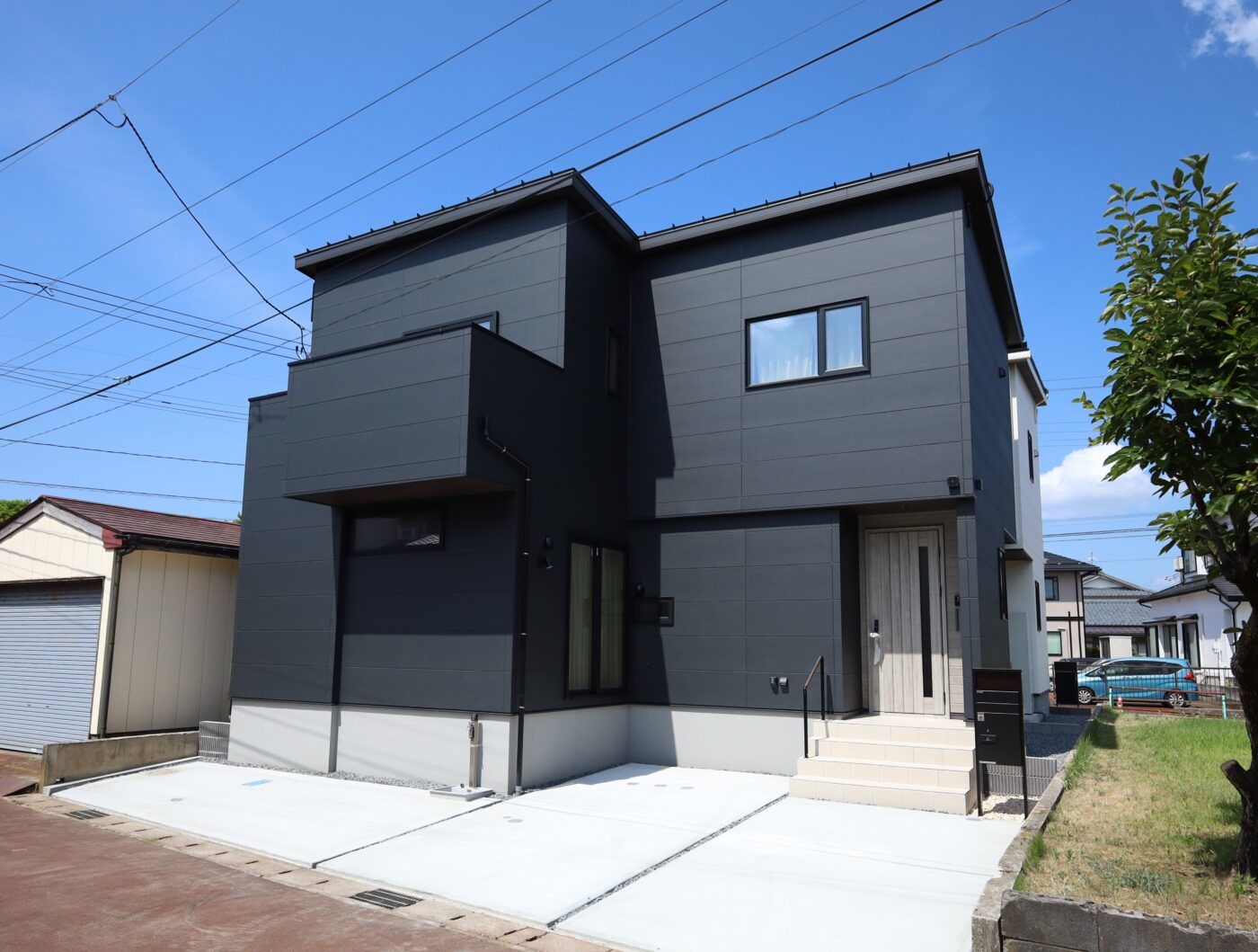 江南区亀田水道町1丁目A棟/オシャレな黒の外観!地震に強く、断熱性能にも優れたイシカワの建売住宅♪ のイメージ画像